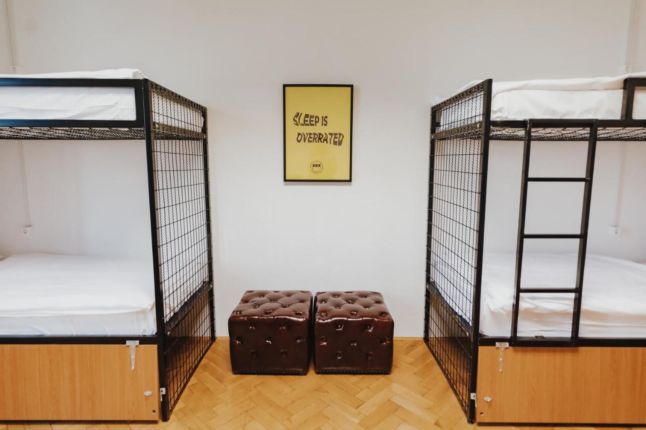 Party Hostel Zzz 卢布尔雅那 外观 照片